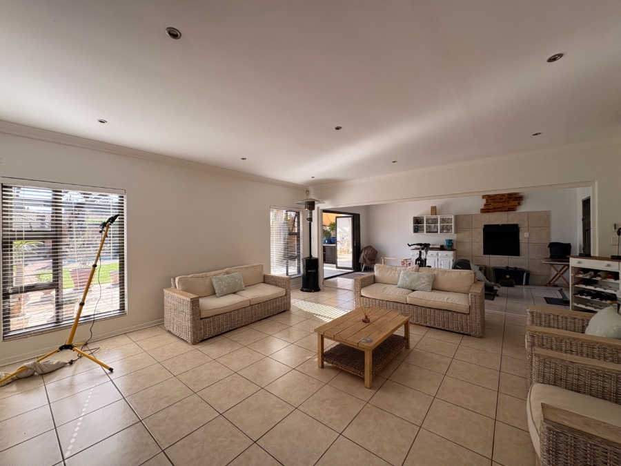 3 Bedroom Property for Sale in Wilkoppies North West